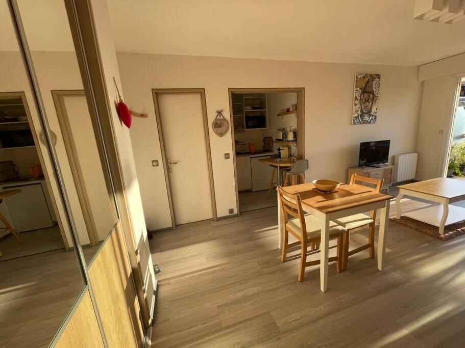 Petit Studio Zen Avec Parking Gratuit Reserve Houlgate Kültér fotó
